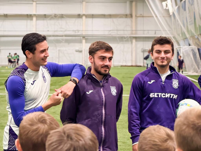 ФК «Уфа» провел мастер-класс для юных футболистов