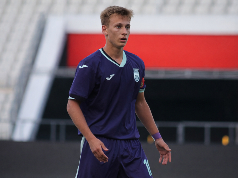 Воспитанник Школы ФК «Уфа» Артём Полесовщиков продлил контракт с клубом