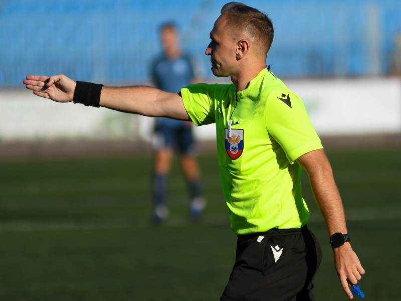 Роман Труханович — главный арбитр матча «Уфа» vs «Новосибирск»