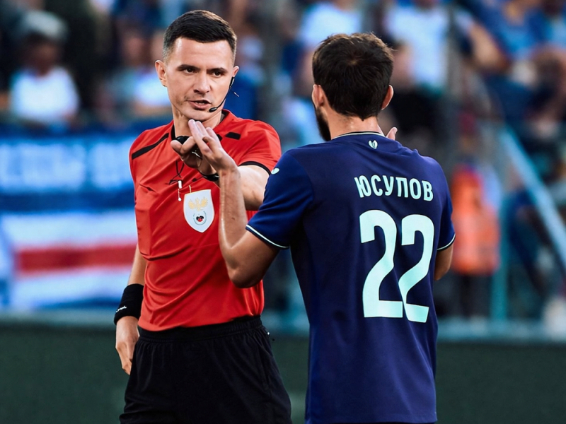 Роман Сафьян – главный арбитр матча «Енисей» – «Уфа»