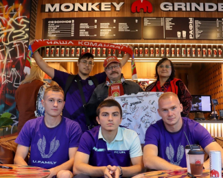 ФК «Уфа» провел встречу с болельщиками в кофейне Monkey Grinder!